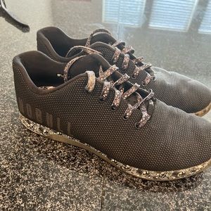 NOBULL black heart shoes